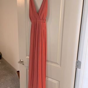 This beautiful Lulus dress SizeXS,bridesmaid,evening out